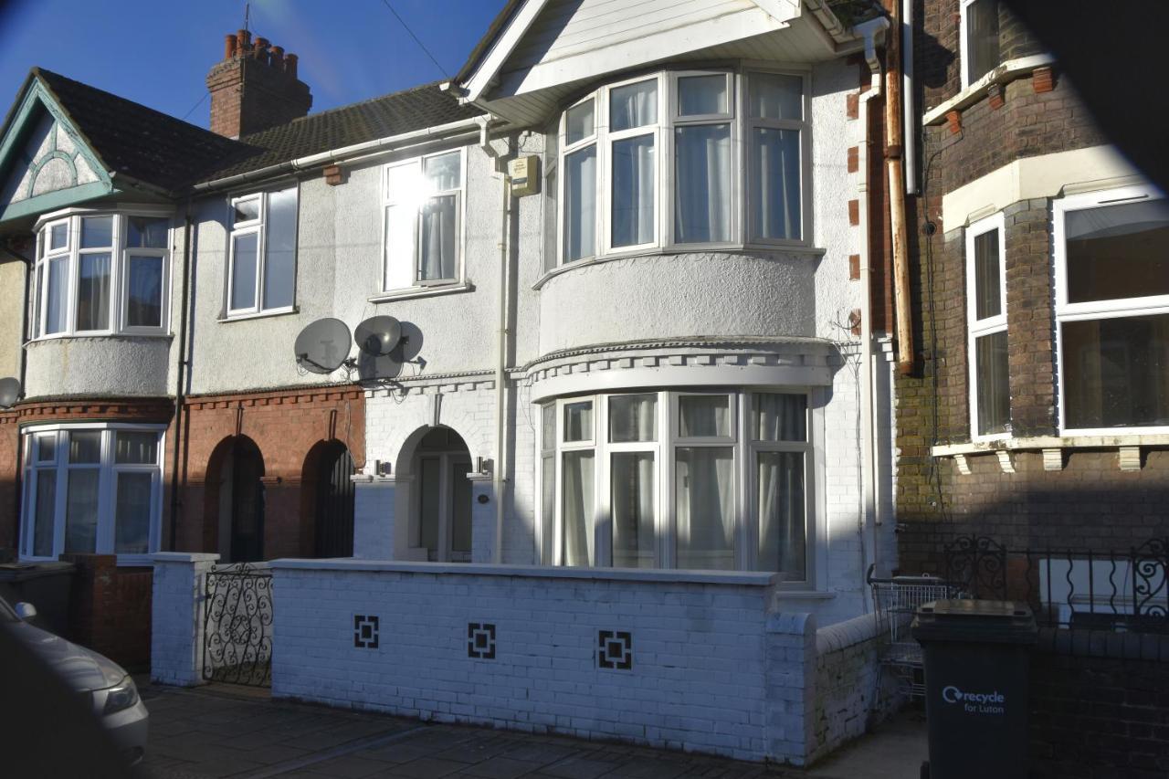 Hotel Clarendon House Luton  Zewnętrze zdjęcie